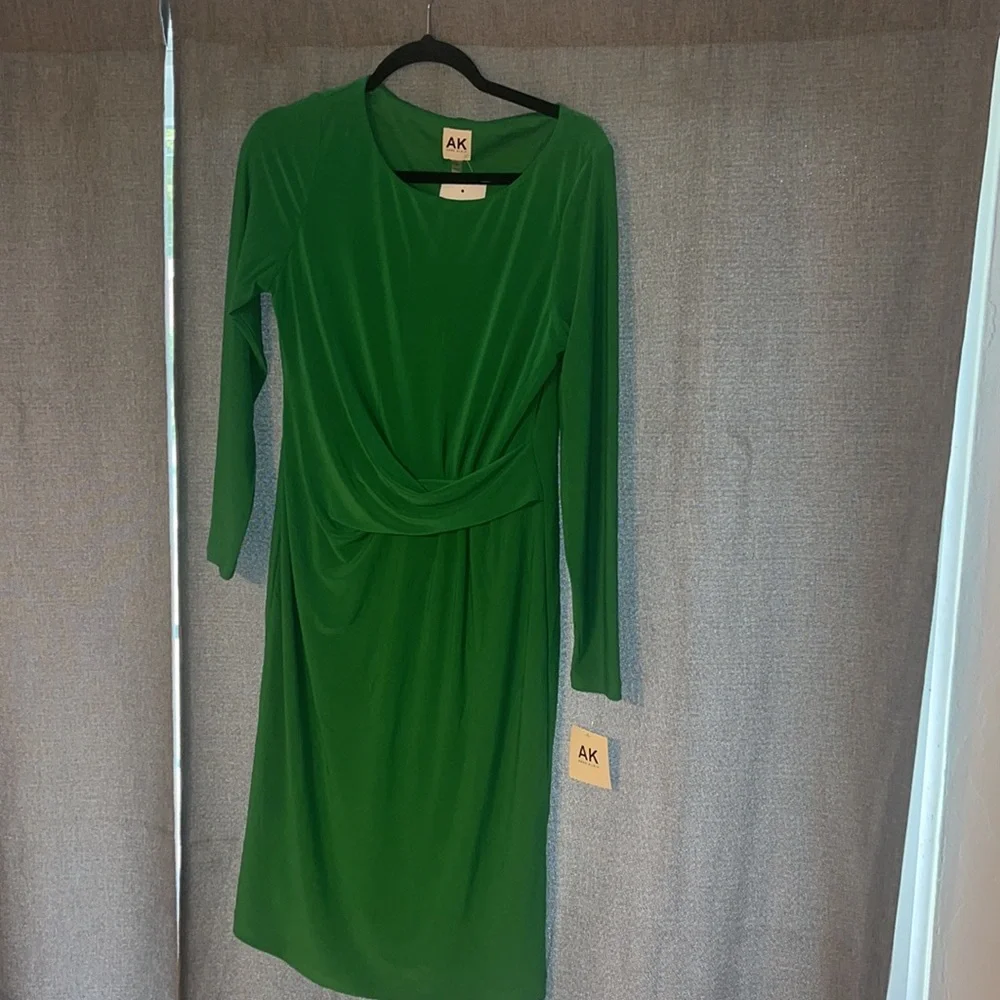 NWT ANN KLEIN GREEN DRESS ✅✅✅ - Picture 4 of 4